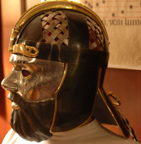 maskedHelm